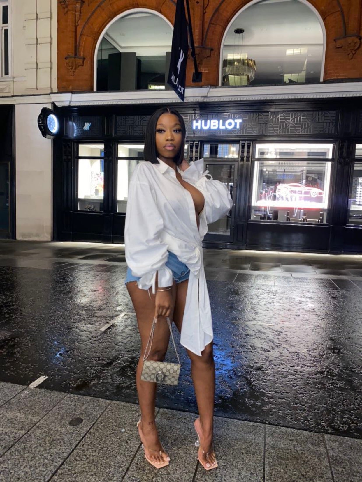 Sleek 3 Bundles + 13x4 Frontal